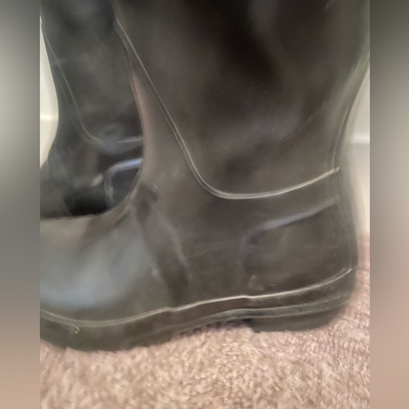 Black used Hunter boots size 6 wide - Picture 3 of 6